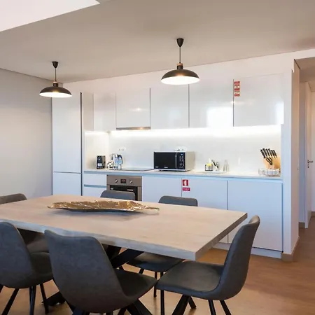 Modern Loft With Ac In Downtown By Lovelystay Apartament