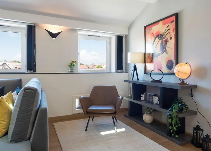 Modern Loft With Ac In Downtown By Lovelystay * Oporto