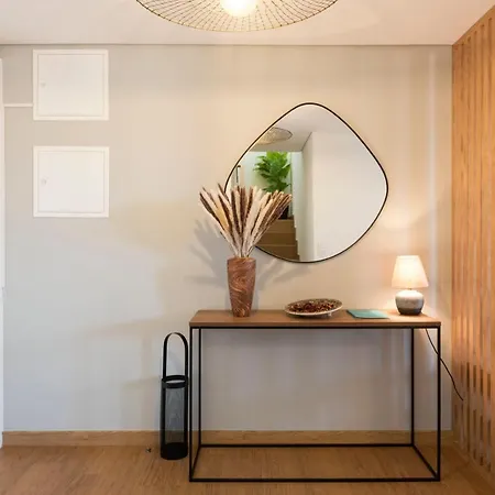 Modern Loft With Ac In Downtown By Lovelystay Διαμέρισμα