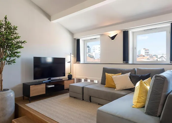 Modern Loft With Ac In Downtown By Lovelystay *