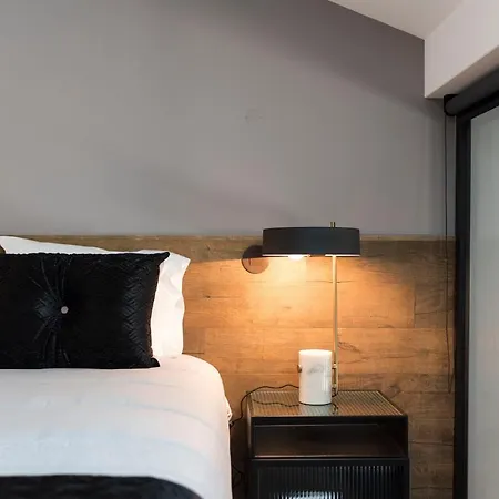 Apartamento Modern Loft With Ac In Downtown By Lovelystay Oporto